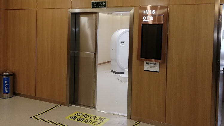 四川光銘淺談防輻射鉛門價格