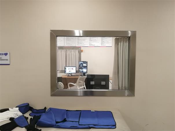 鉛玻璃的質(zhì)量應(yīng)該如何判斷呢?